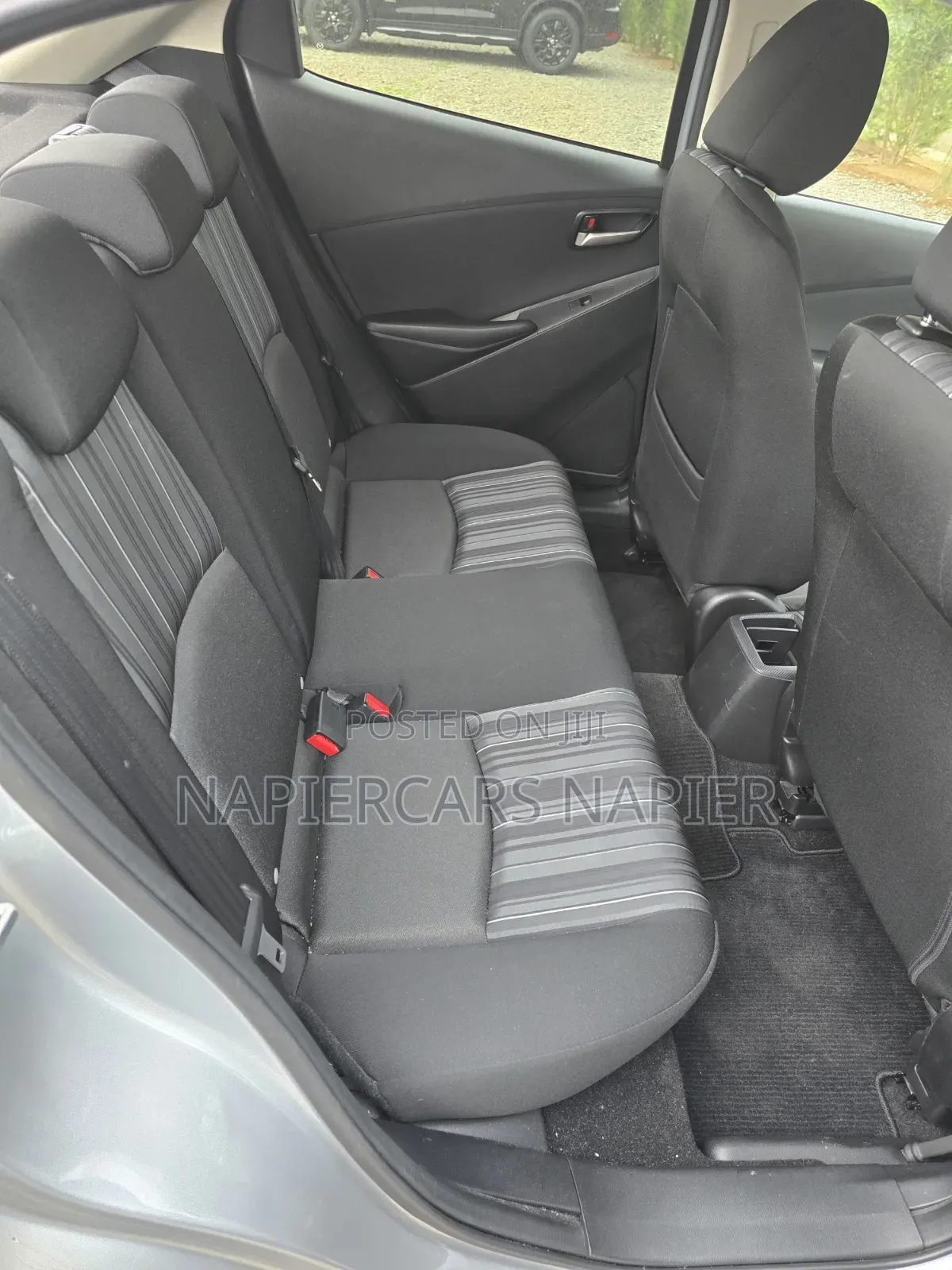 Mazda 2 2020 Silver