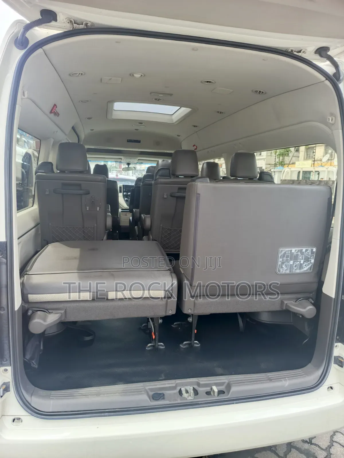 Toyota HiAce 2022 White