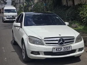 Mercedes-Benz C200 2011 White