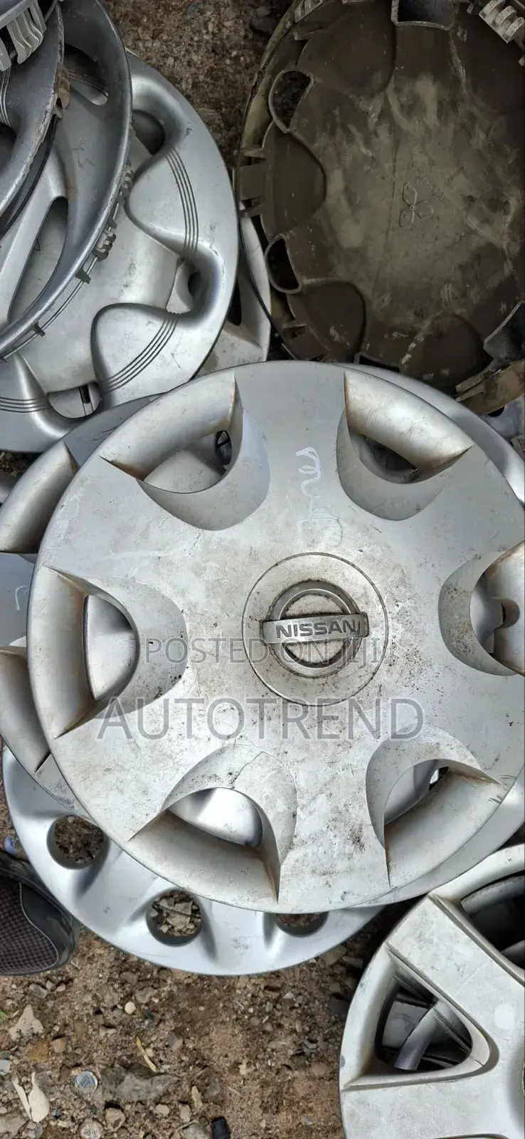 Nissan Wheel Caps