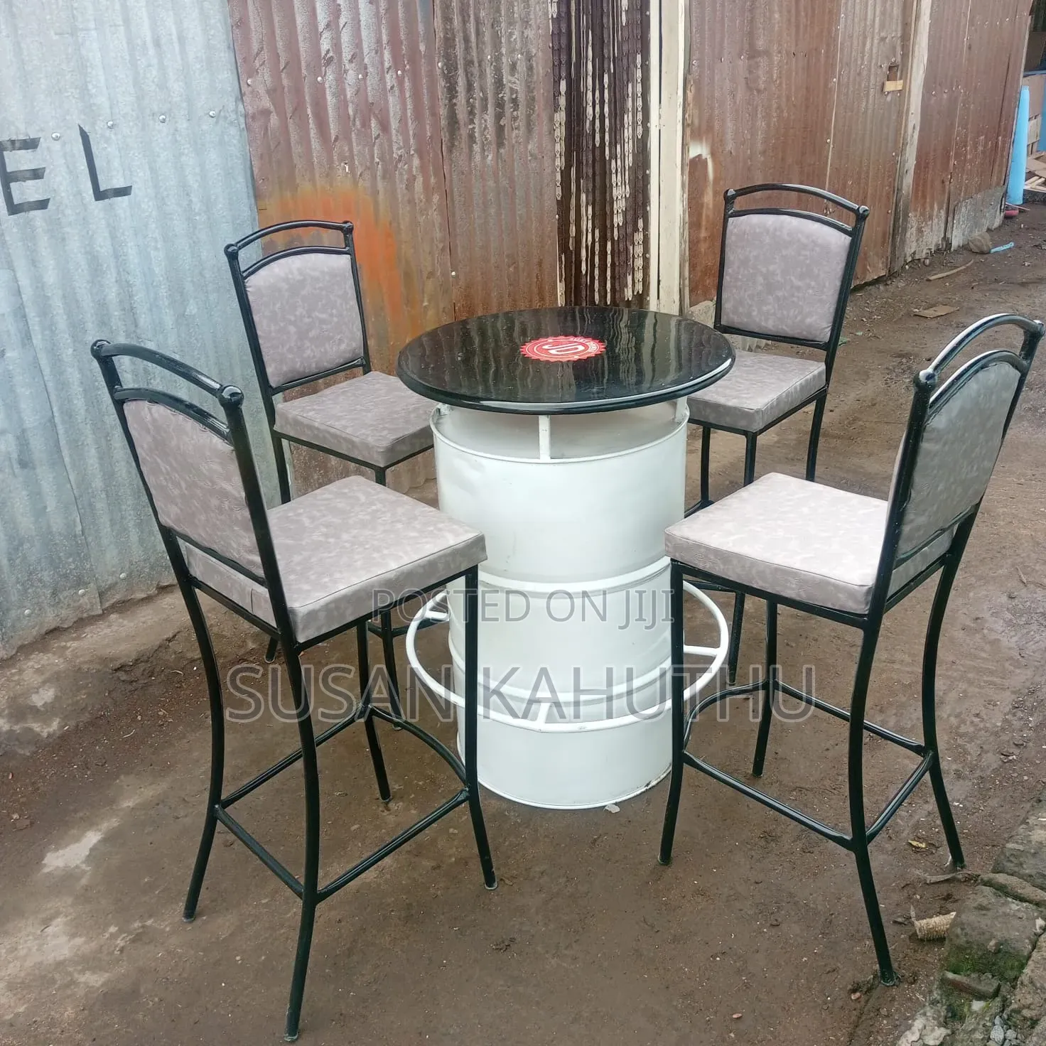 Comfortable High Density Bar Set