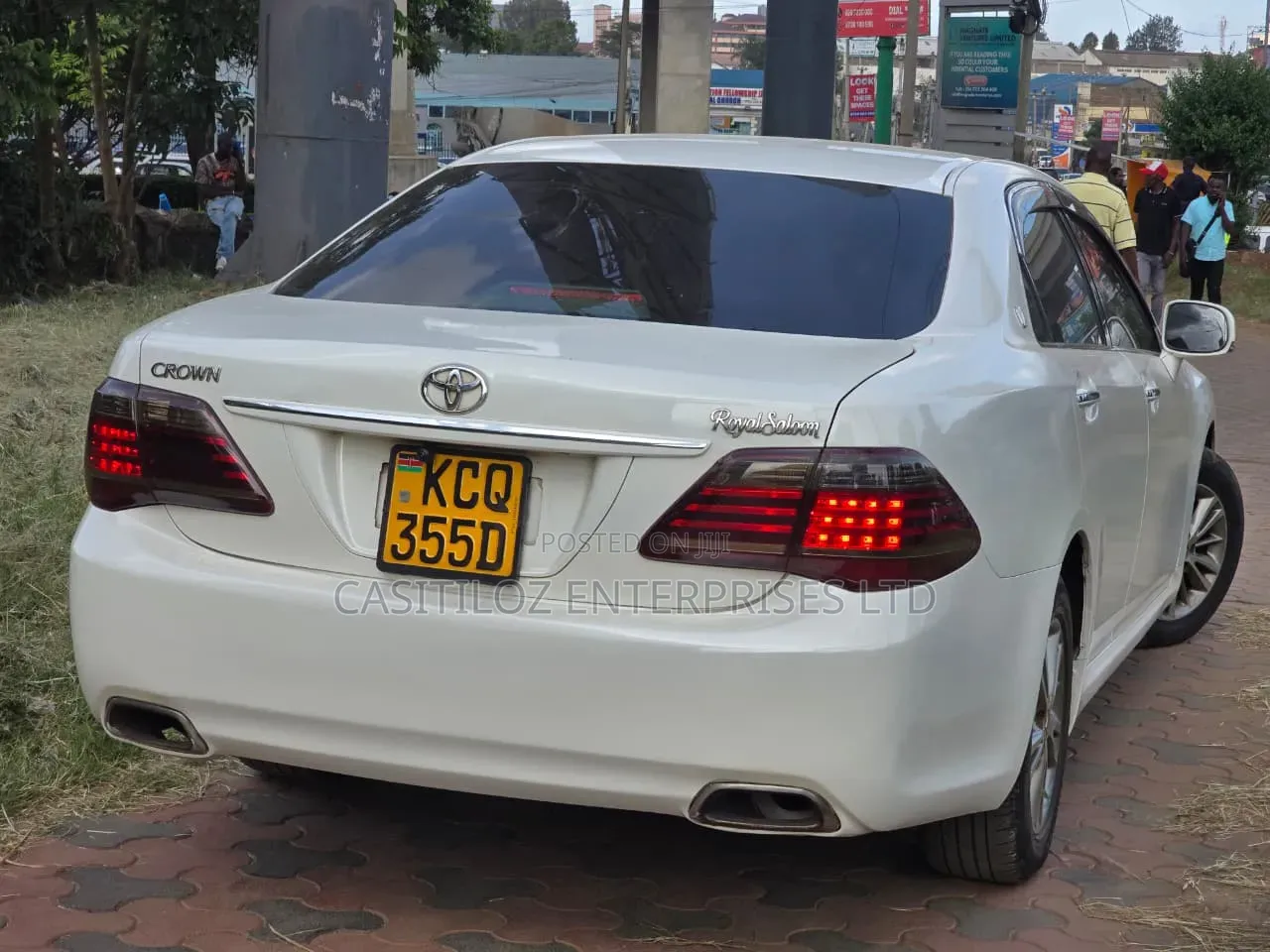Toyota Crown 2011 White