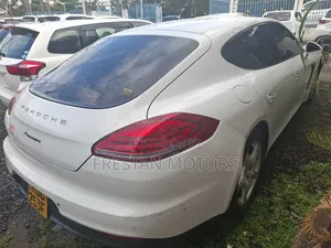 Porsche Panamera 2015 White