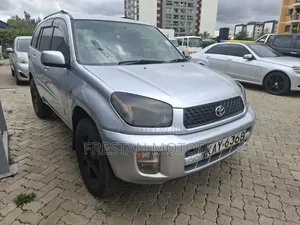 Toyota RAV4 1999 Silver