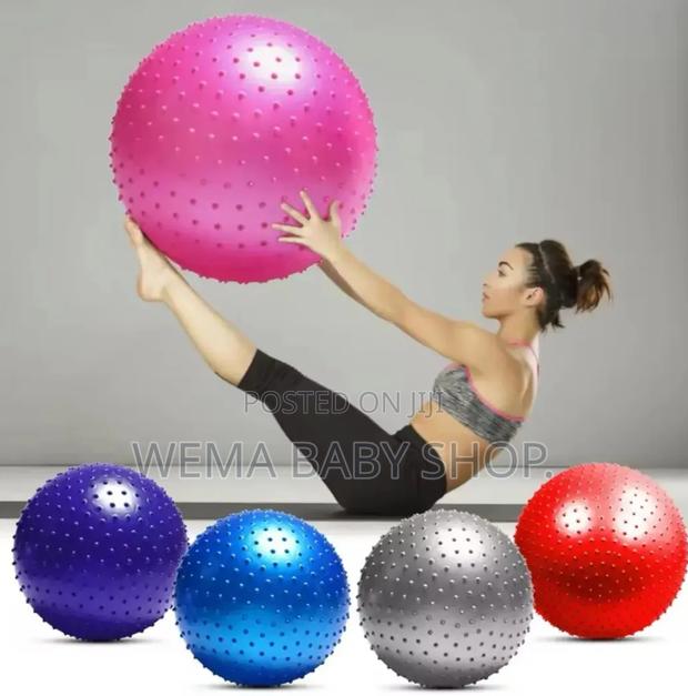 Spike Gym Ball Large Sensory/Fitness Anti Slip/Yoga Exercise Balls75cm
