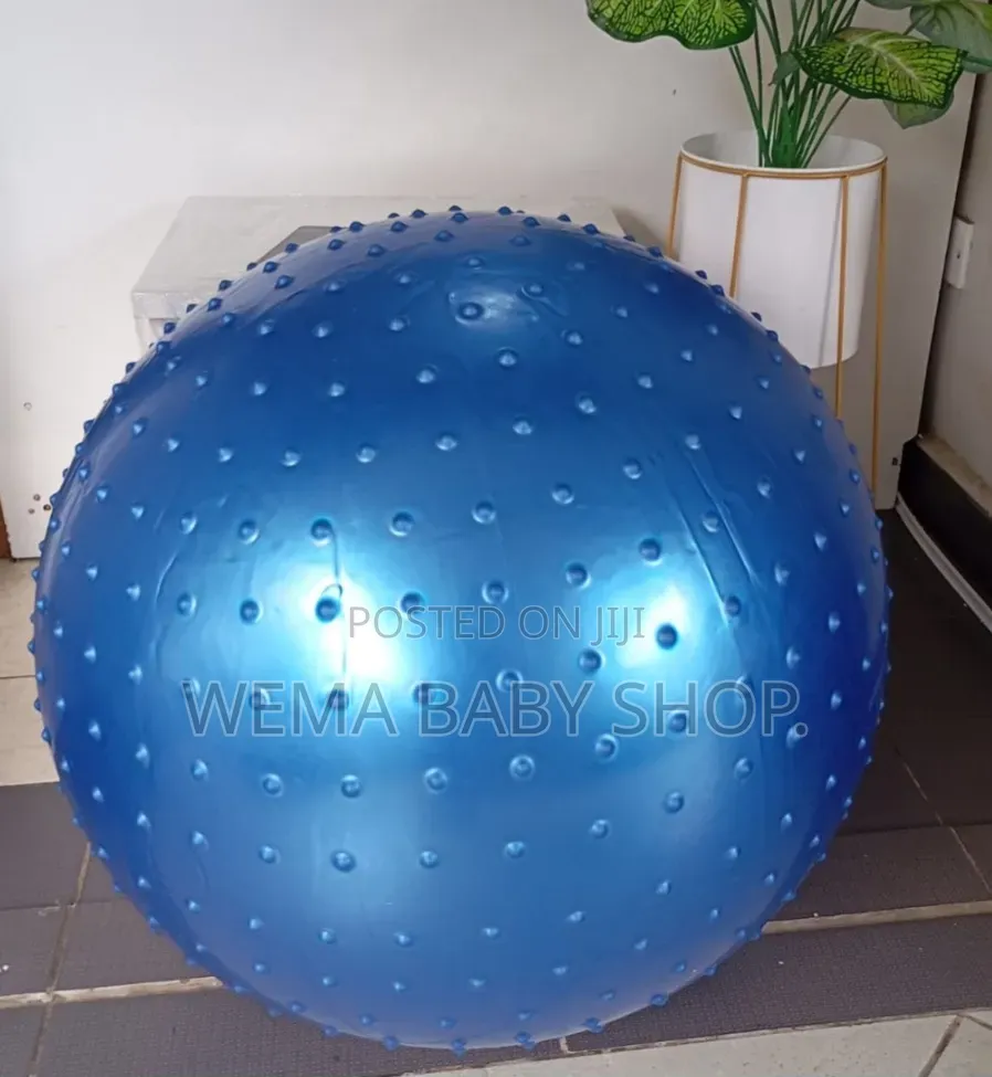 Spike Gym Ball Large Sensory/Fitness Anti Slip/Yoga Exercise Balls75cm