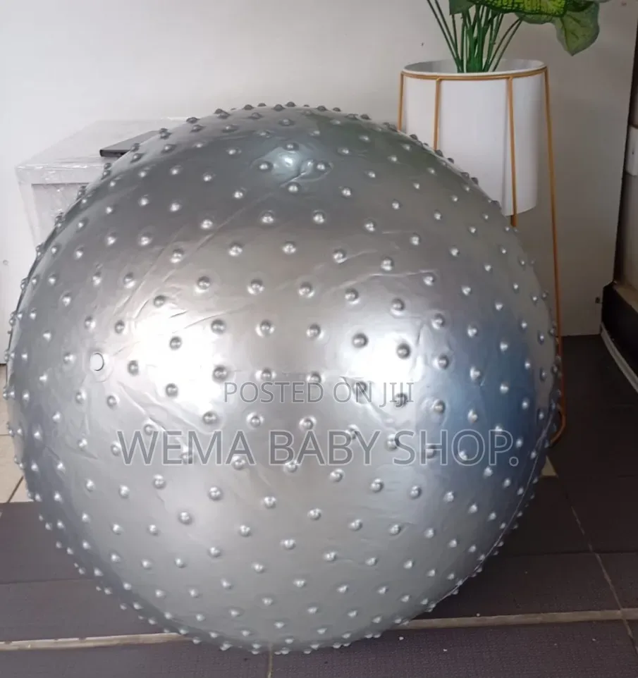 Spike Gym Ball Large Sensory/Fitness Anti Slip/Yoga Exercise Balls75cm