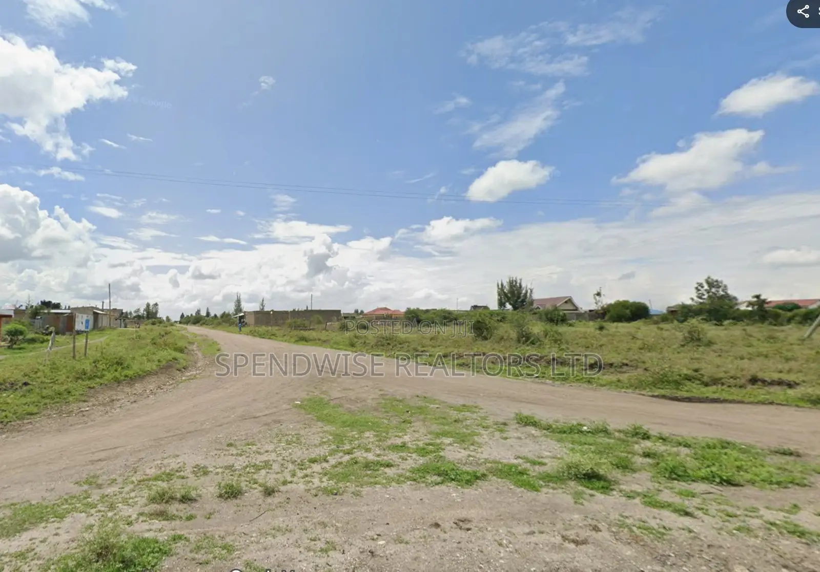 Quick Sale 40 by 60 Corner Plot