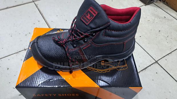 Affordable Safety Boot - thumbnail 3