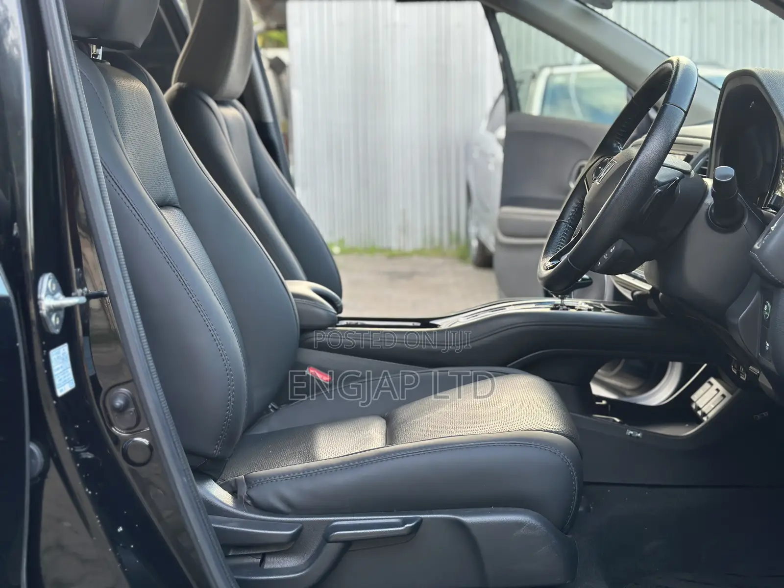 Honda Vezel 1.5 Hybrid 2WD 2019 Black