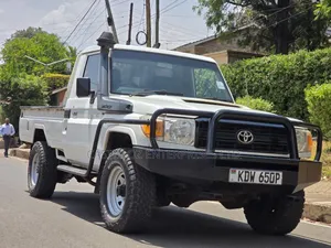 Toyota Land Cruiser 79 Series 2008 Gold
