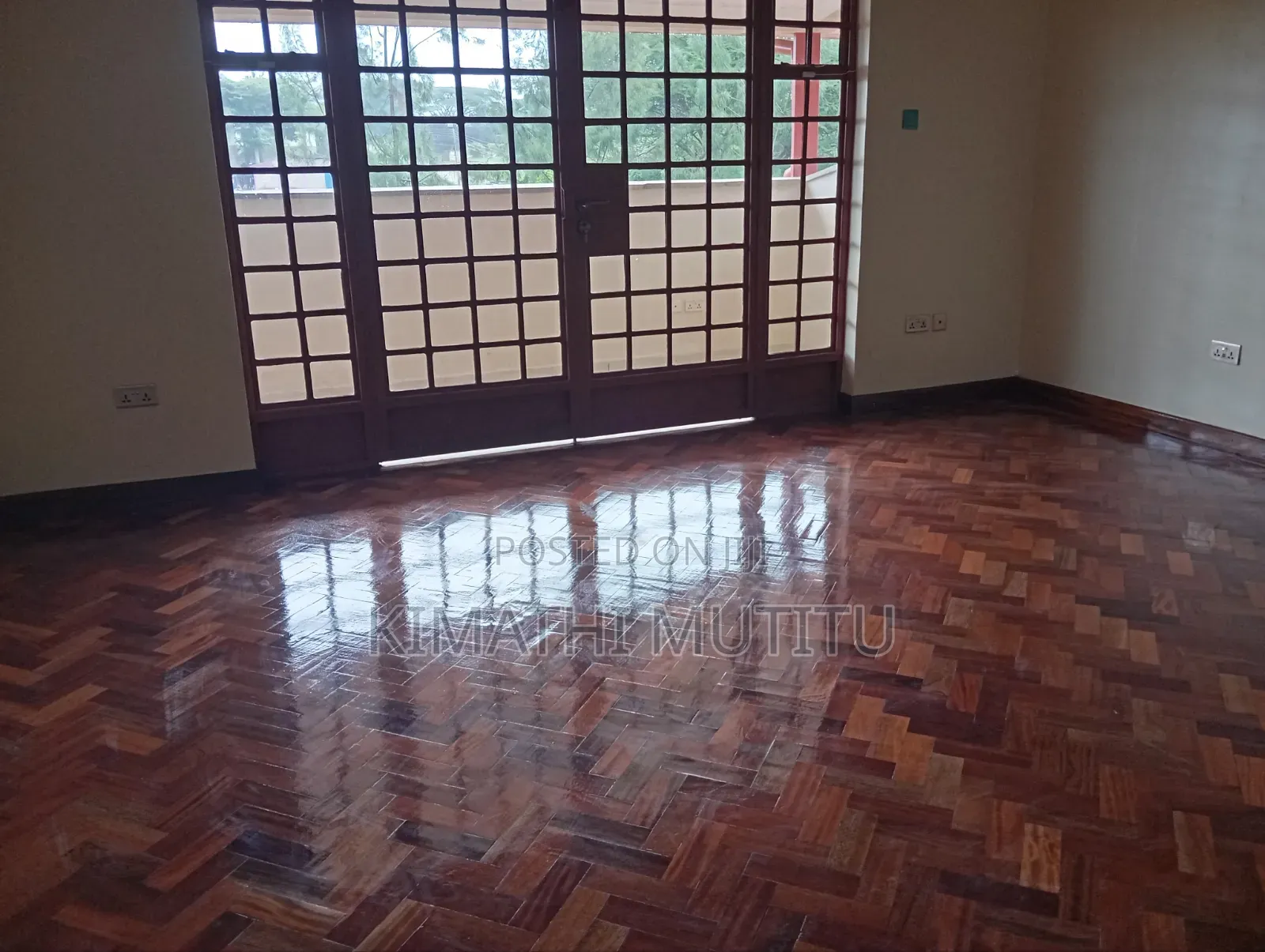 4bdrm Maisonette in Fairacres, Karen C for sale