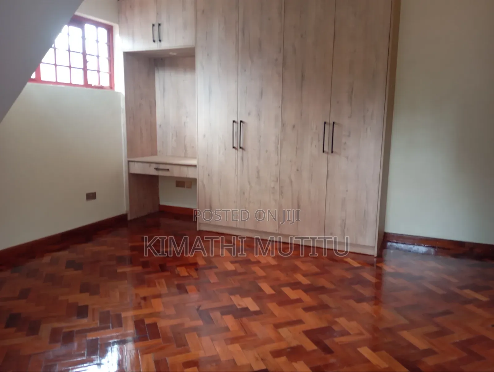 4bdrm Maisonette in Fairacres, Karen C for sale