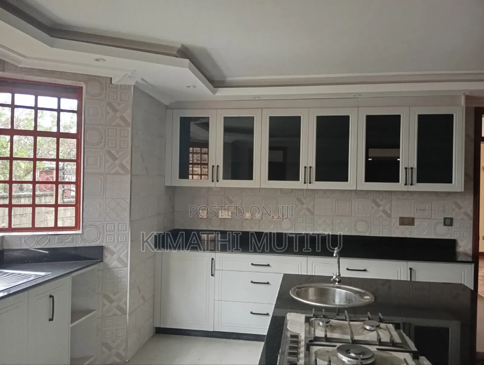 4bdrm Maisonette in Fairacres, Karen C for sale
