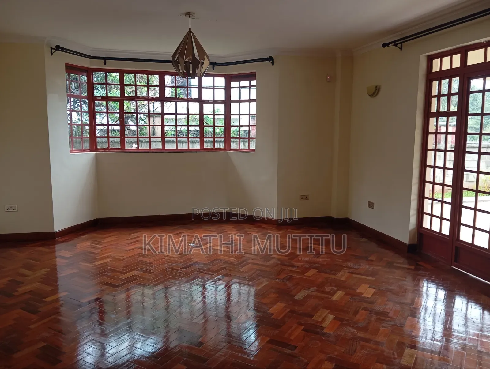 4bdrm Maisonette in Fairacres, Karen C for sale