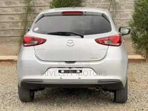 Mazda 2 2020 Silver