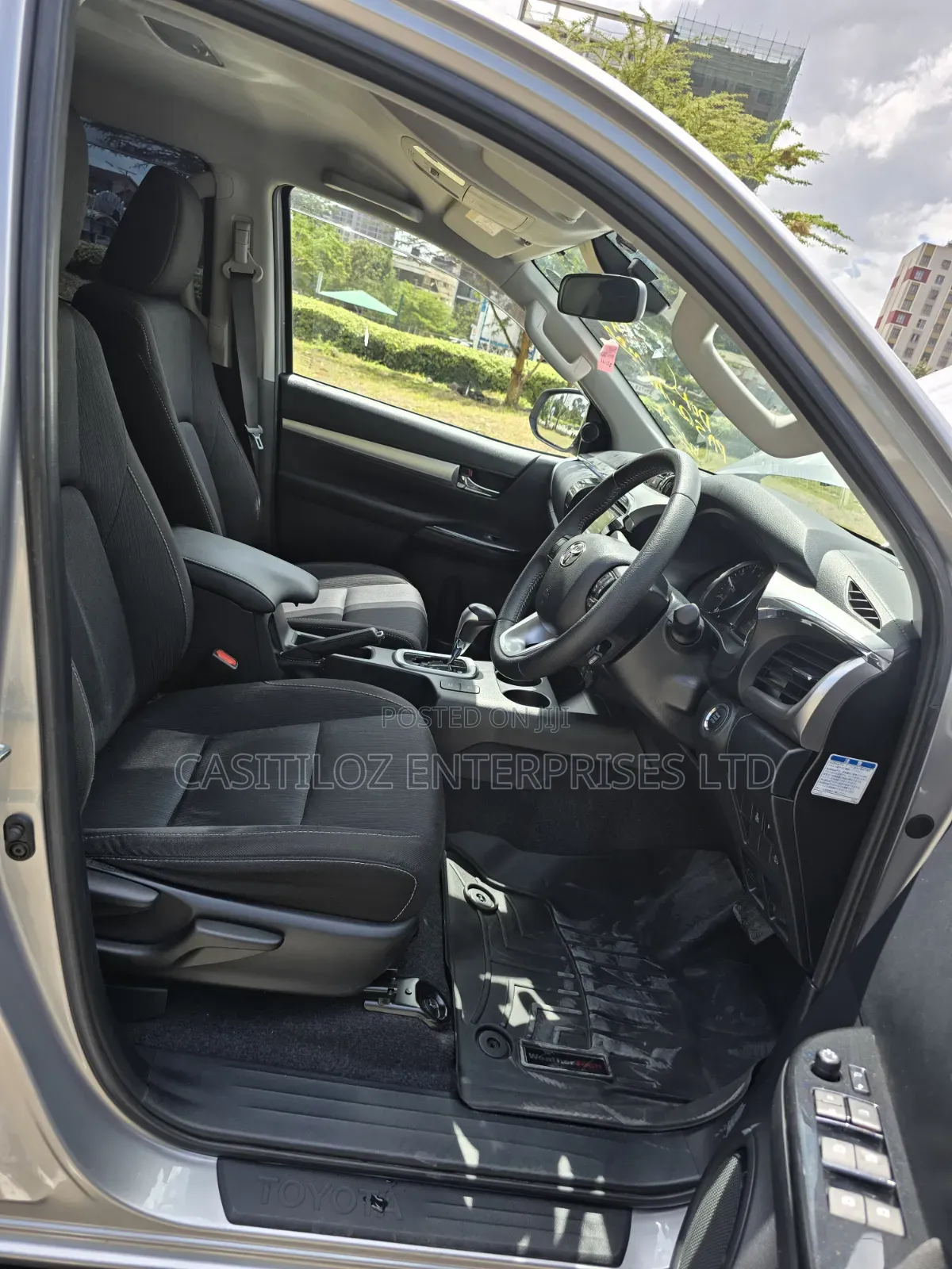 Toyota Hilux Revo Double Cab Deisel 2.4 AWD 2021 Silver