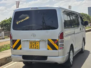 Toyota HiAce 2011 Silver