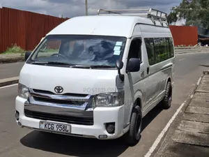 Toyota HiAce 2009 White