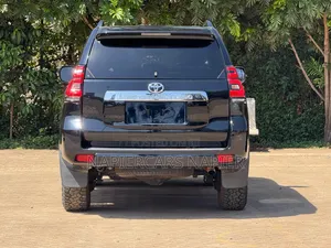 Toyota Land Cruiser 2018 Black