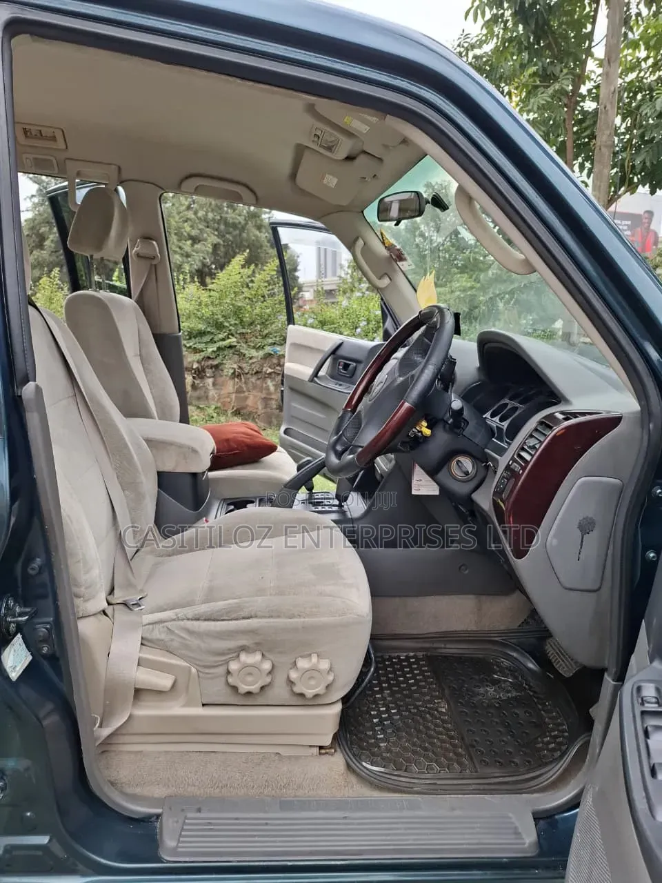 Mitsubishi Pajero Sport 2000 Green