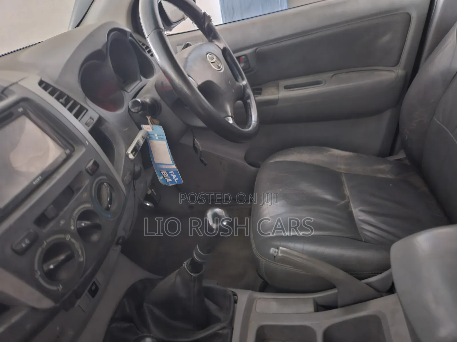 Toyota Hilux 2006 Black
