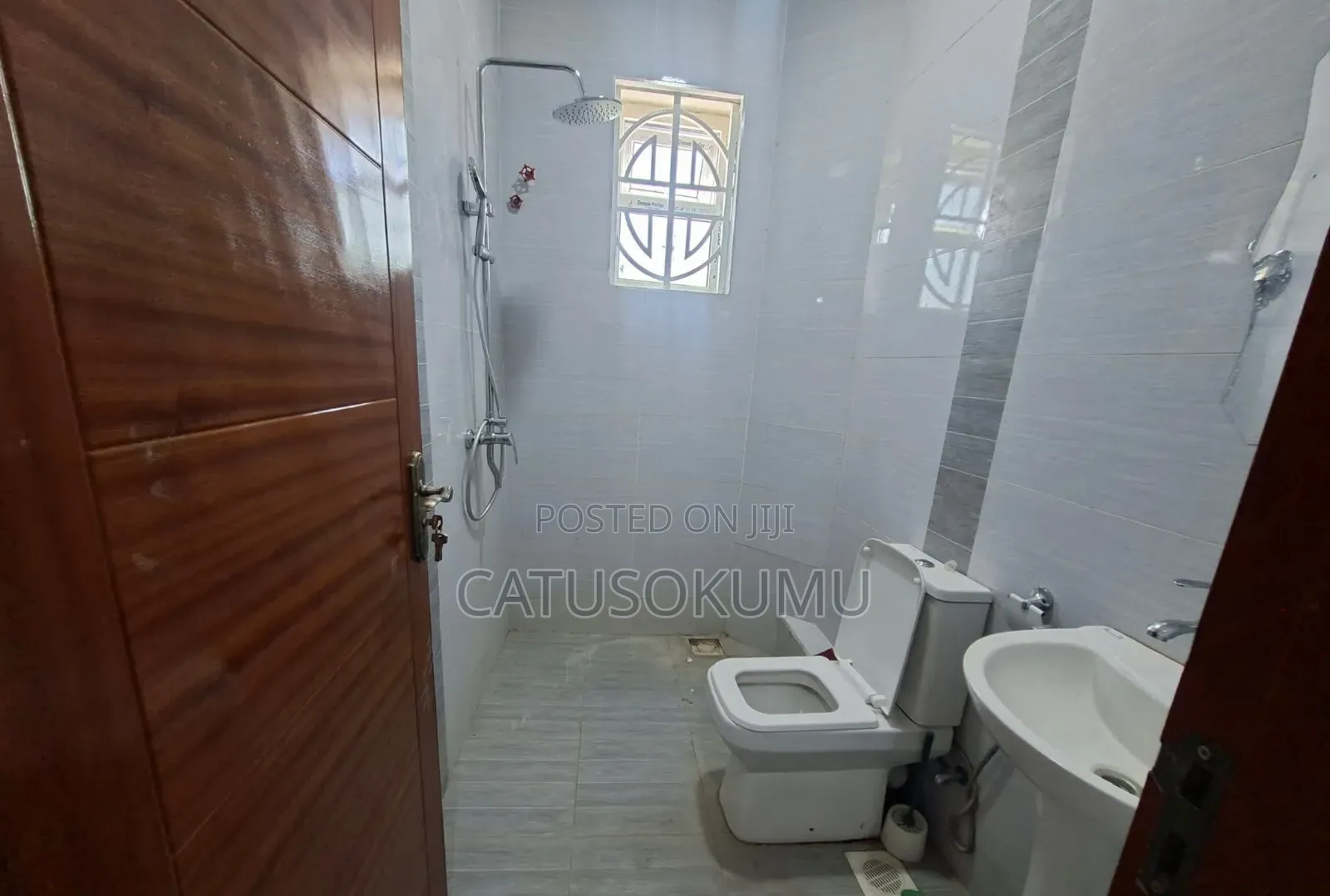 6bdrm Maisonette in Syokimau, Gateway Mall Area for rent