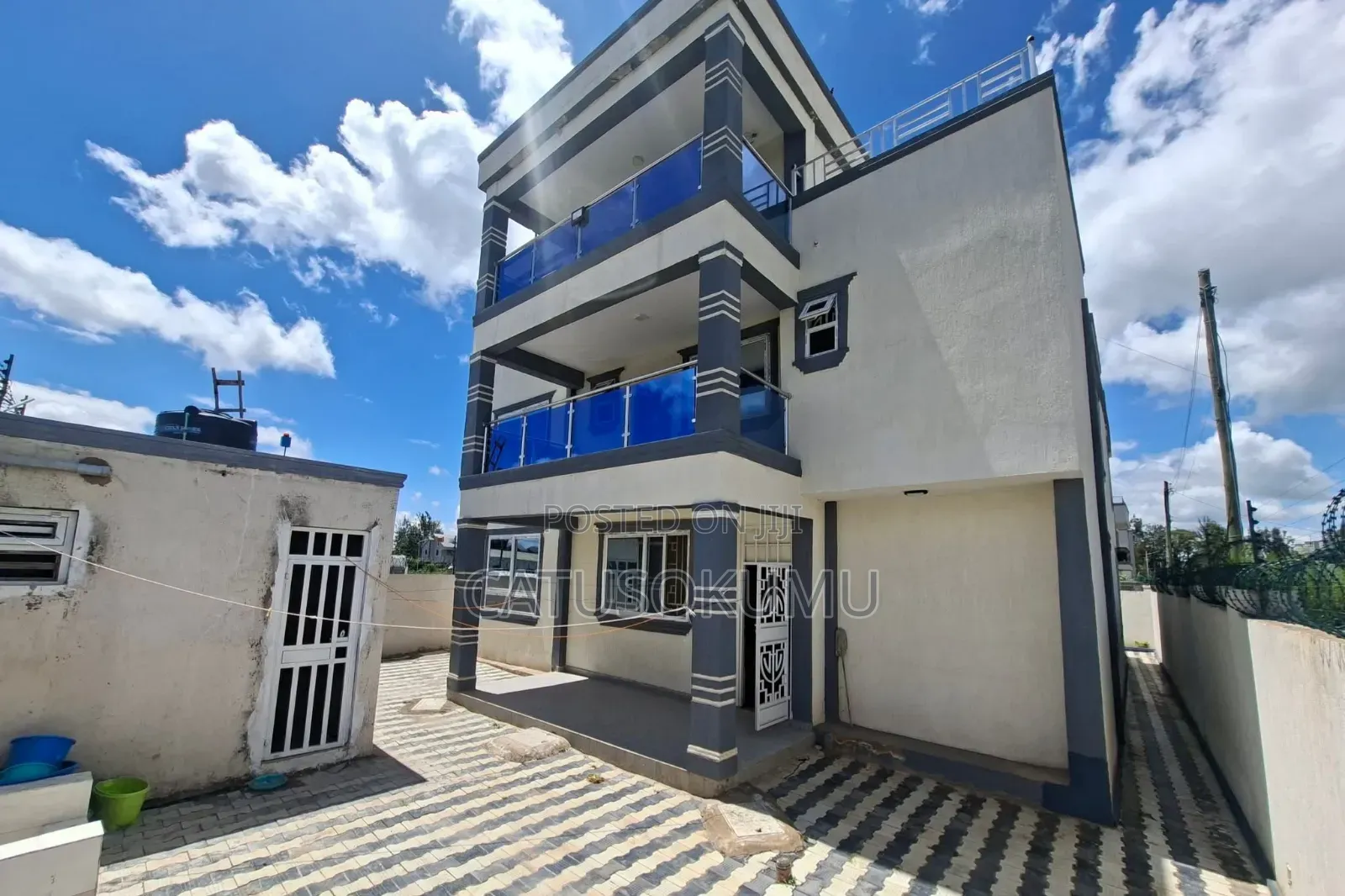 6bdrm Maisonette in Syokimau, Gateway Mall Area for rent