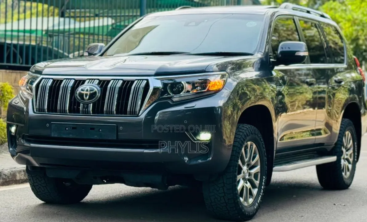 Toyota Land Cruiser Prado 3.0 172hp 2020 Gray