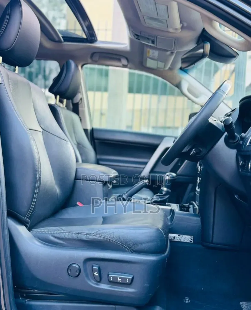 Toyota Land Cruiser Prado 3.0 172hp 2020 Gray