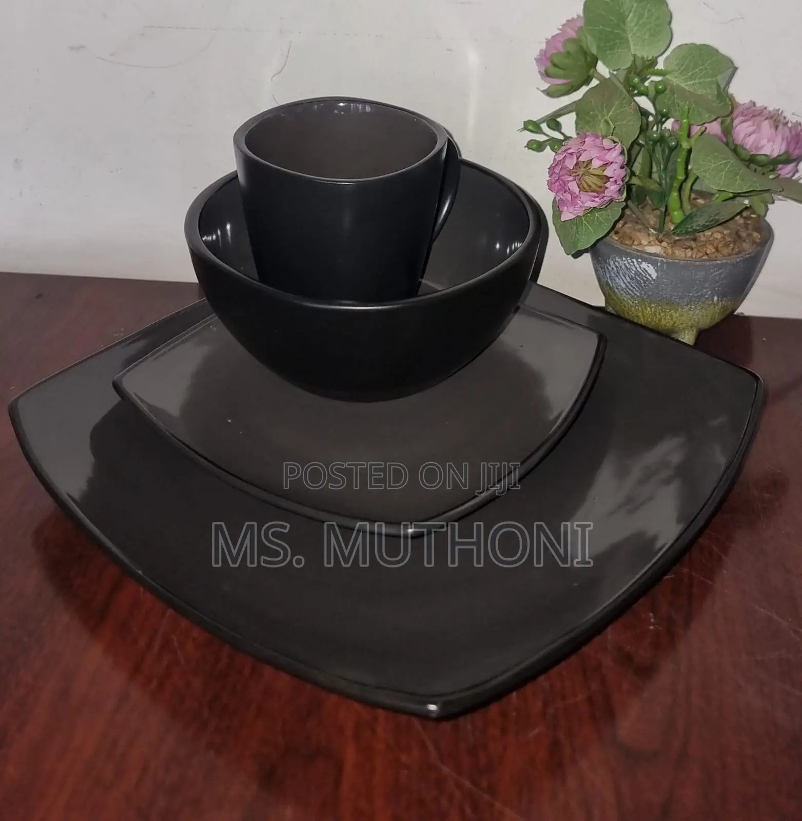 Vintage 24pc Ceramic Dinner Sets