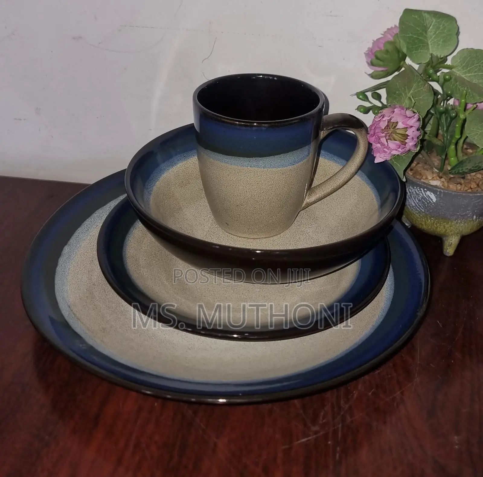 Vintage 24pc Ceramic Dinner Sets