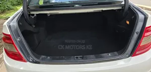 Mercedes-Benz C200 2011 White