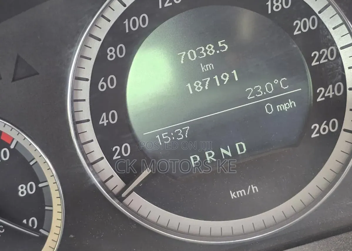 Mercedes-Benz C200 2011 White