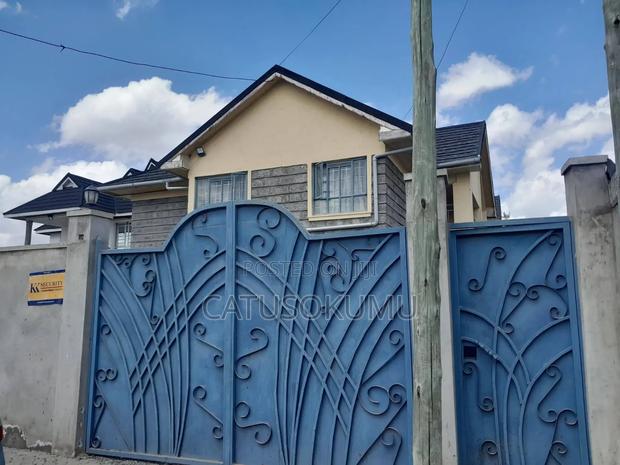 4bdrm Maisonette in Syokimau, Gateway Mall Area for rent