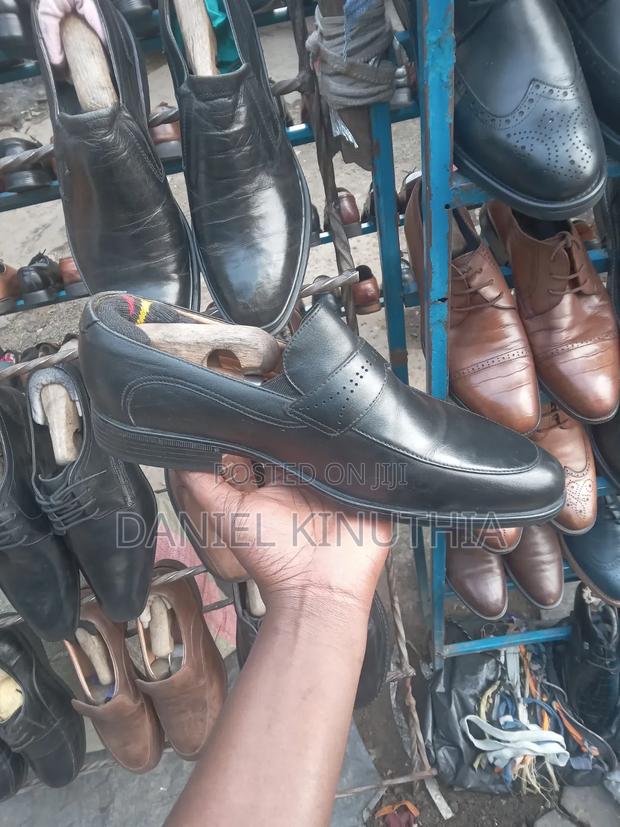 Official Shoes - thumbnail 3