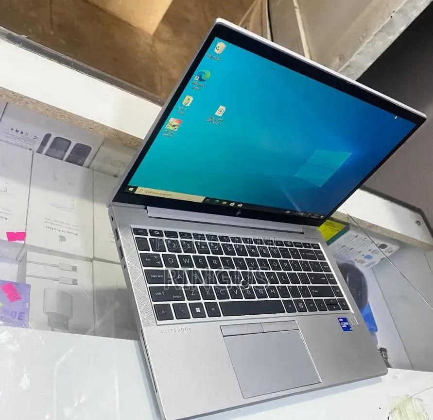 Laptop HP EliteBook 840 G8 8GB Intel Core i7 SSD 256GB