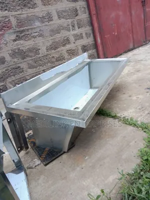 Ss 304 Hospital Scrap Sinks