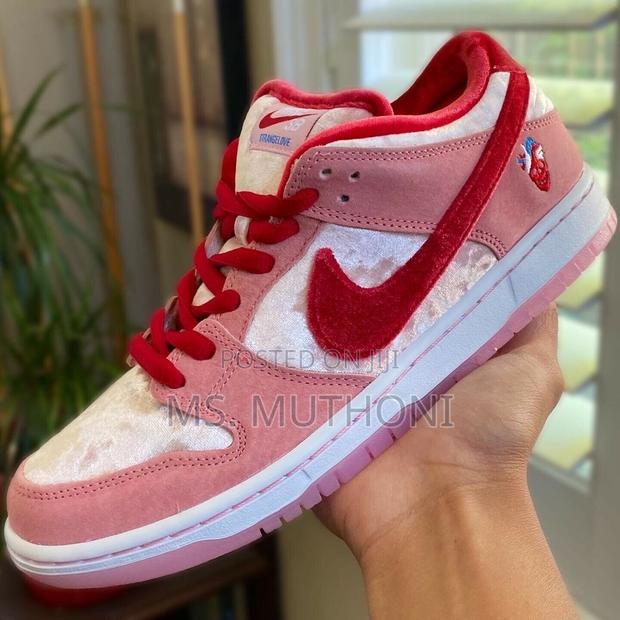 Nike Sb Dunk Low Pro X Strangelove Skateboards Sneaker Size 36-42