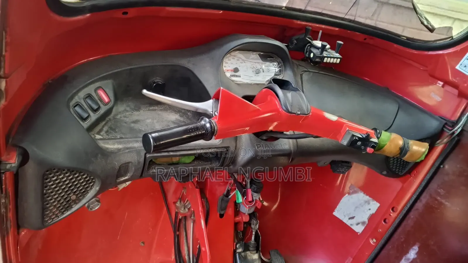 Piaggio 2014 Red