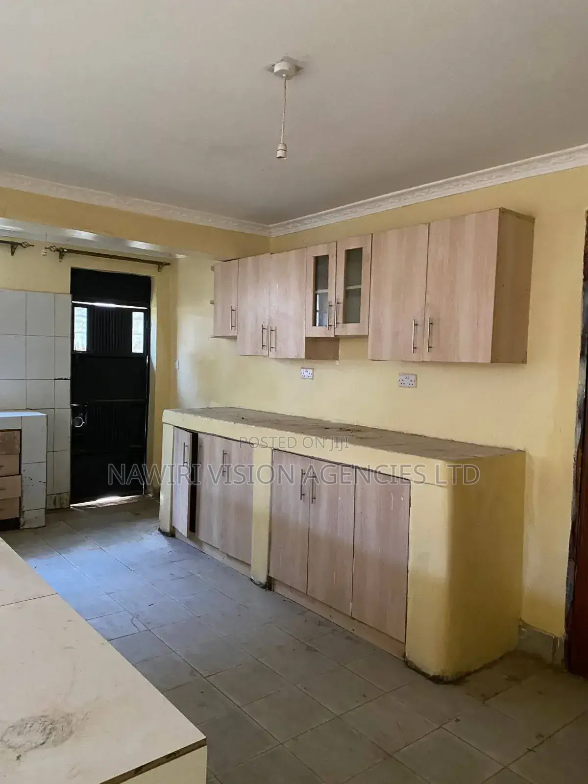 5bdrm Mansion in Joska for rent