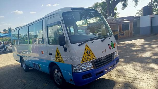 Toyota Coaster 2016 White - thumbnail 6
