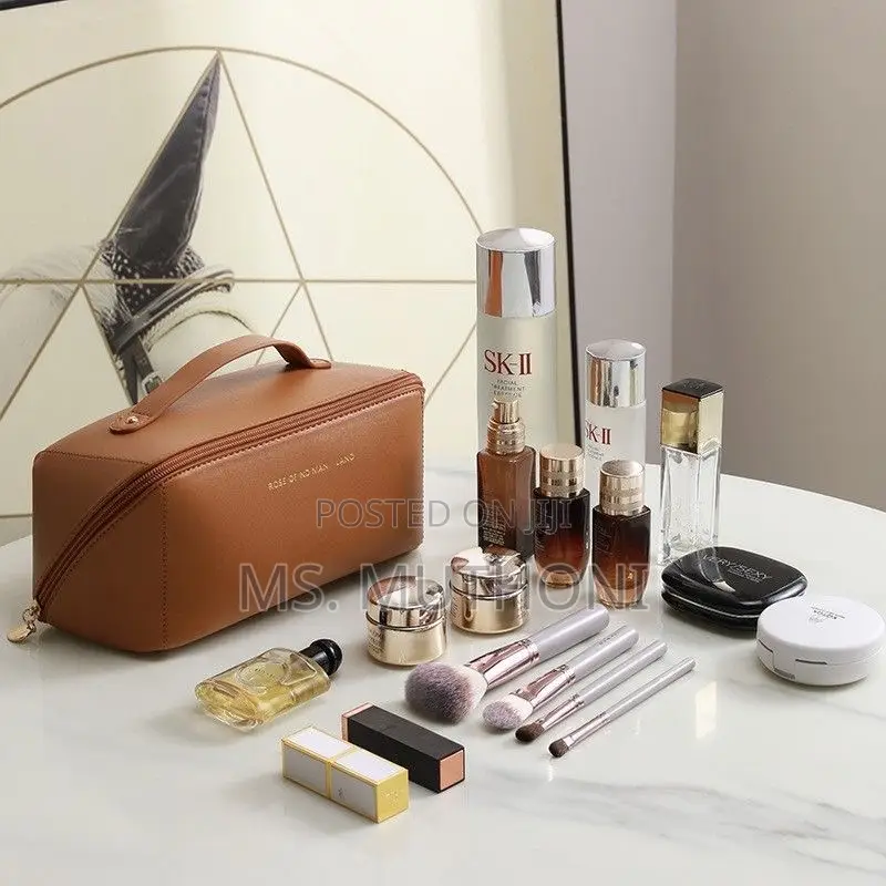 Waterproof Travel Cosmetic/ Toiletries /Makeup Organizer,