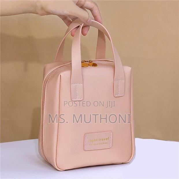 *Large-Capacity Makeup/ Toiletries Bag Pu Leather - thumbnail 4