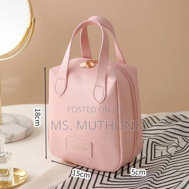 *Large-Capacity Makeup/ Toiletries Bag Pu Leather - thumbnail 5