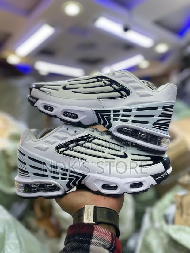 Nike Air Max Plus Tuned