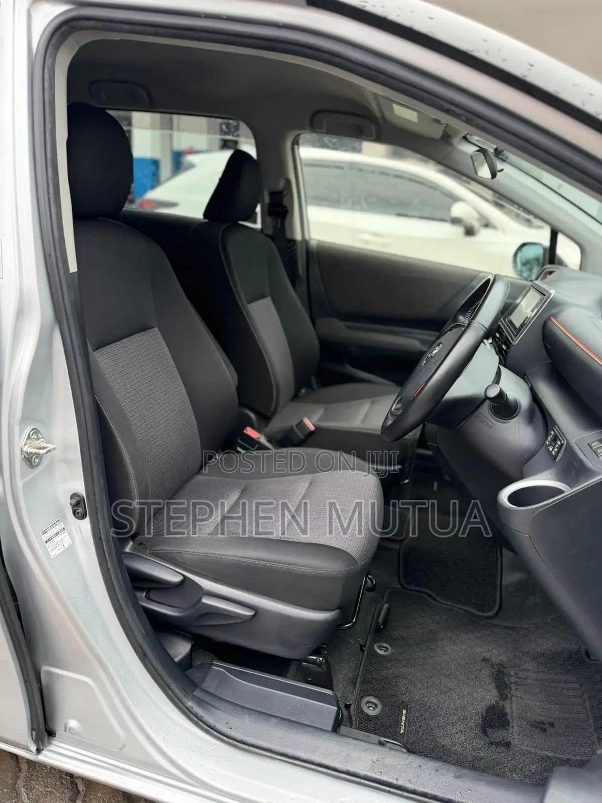 Toyota Sienta 1.5 FWD 2019 Silver