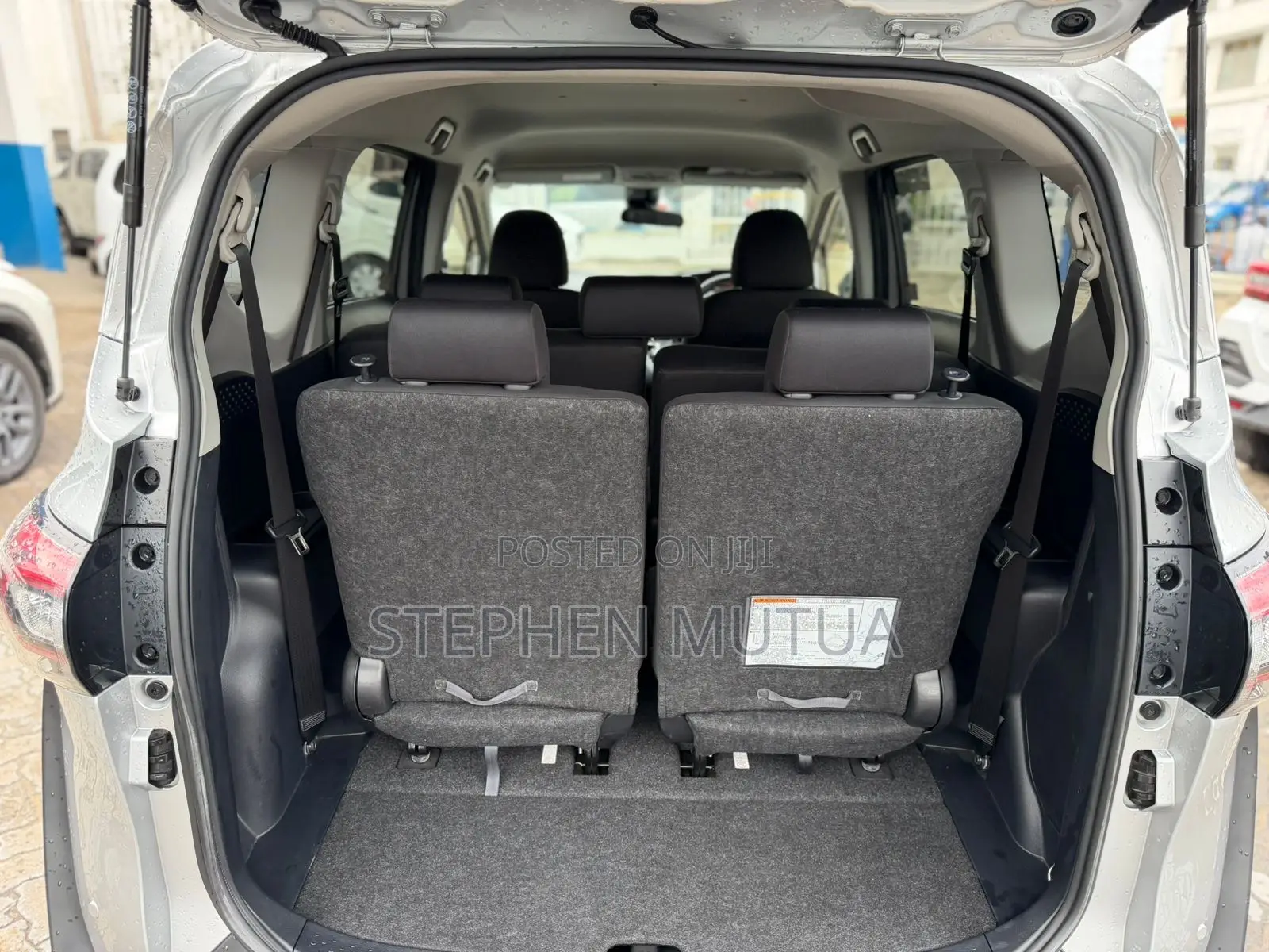 Toyota Sienta 1.5 FWD 2019 Silver