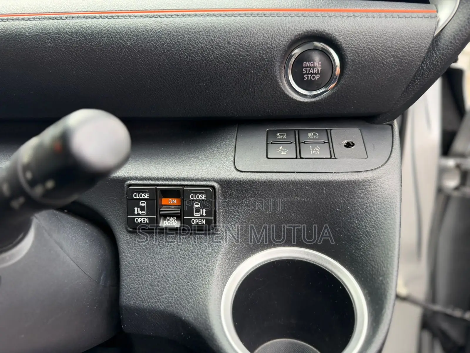 Toyota Sienta 1.5 FWD 2019 Silver