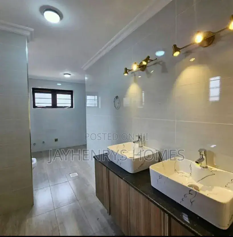 5bdrm House in Runda for sale